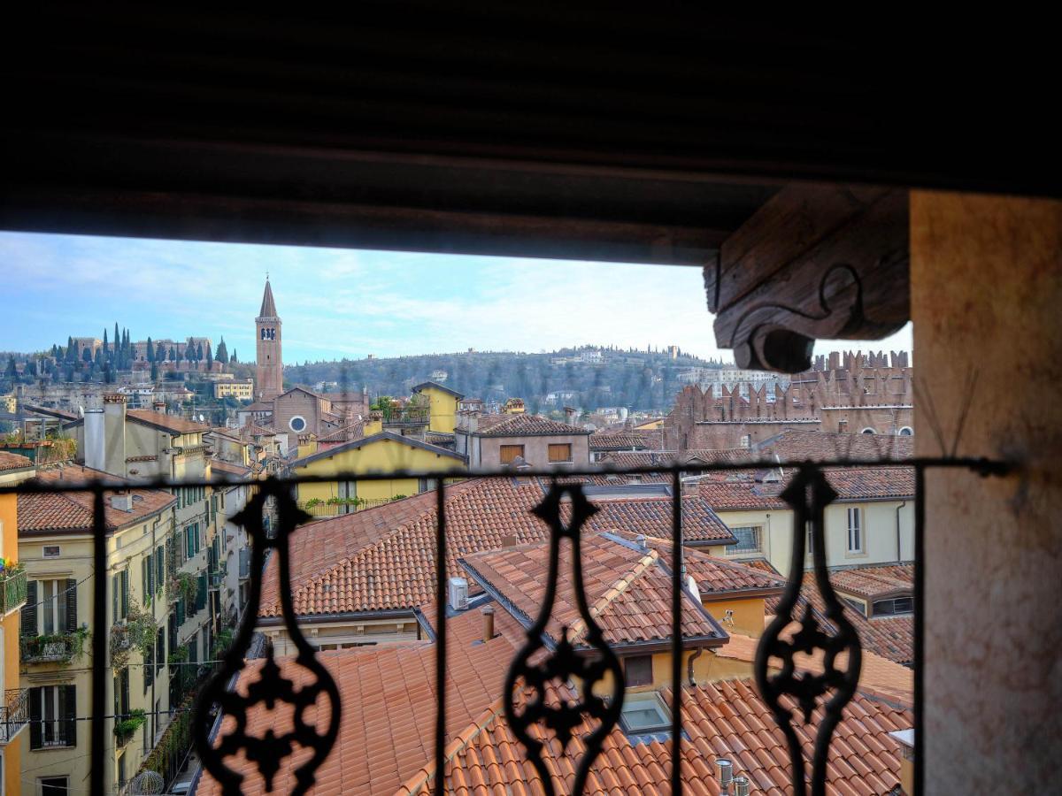 Apartmentsarena - Residenza Degli Scaligeri - Piazza Erbe 维罗纳 外观 照片