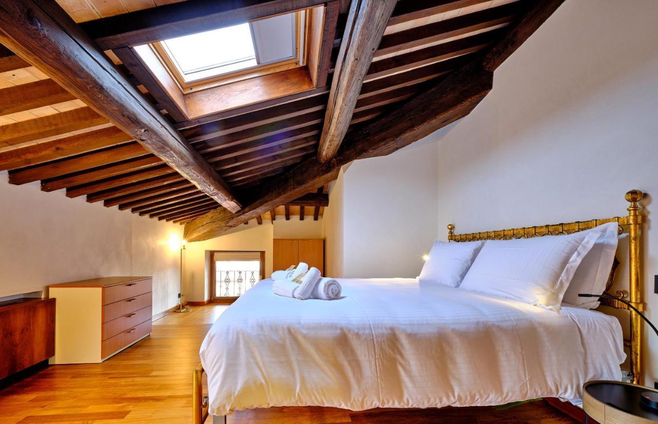 Apartmentsarena - Residenza Degli Scaligeri - Piazza Erbe 维罗纳 外观 照片