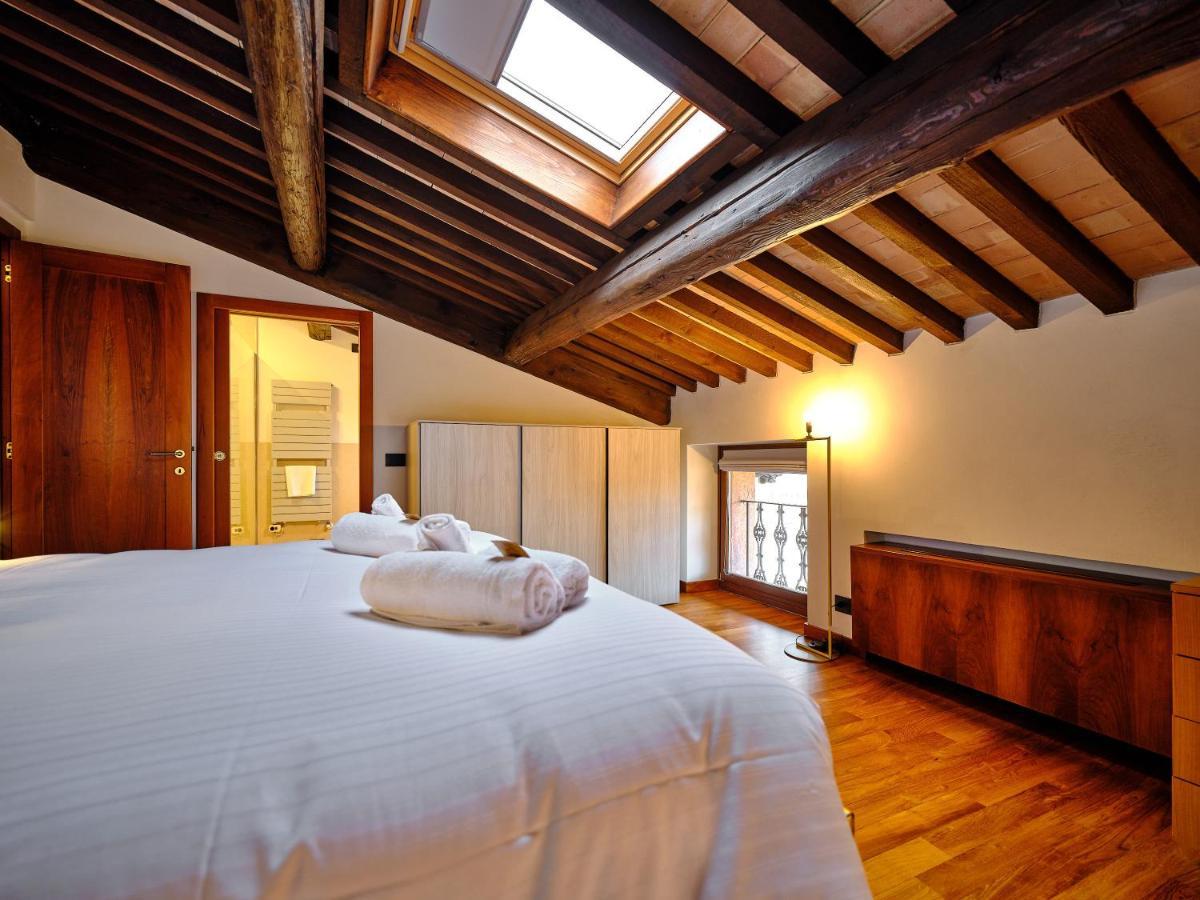 Apartmentsarena - Residenza Degli Scaligeri - Piazza Erbe 维罗纳 外观 照片