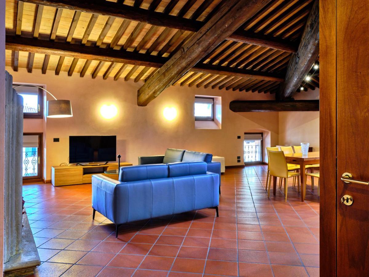 Apartmentsarena - Residenza Degli Scaligeri - Piazza Erbe 维罗纳 外观 照片