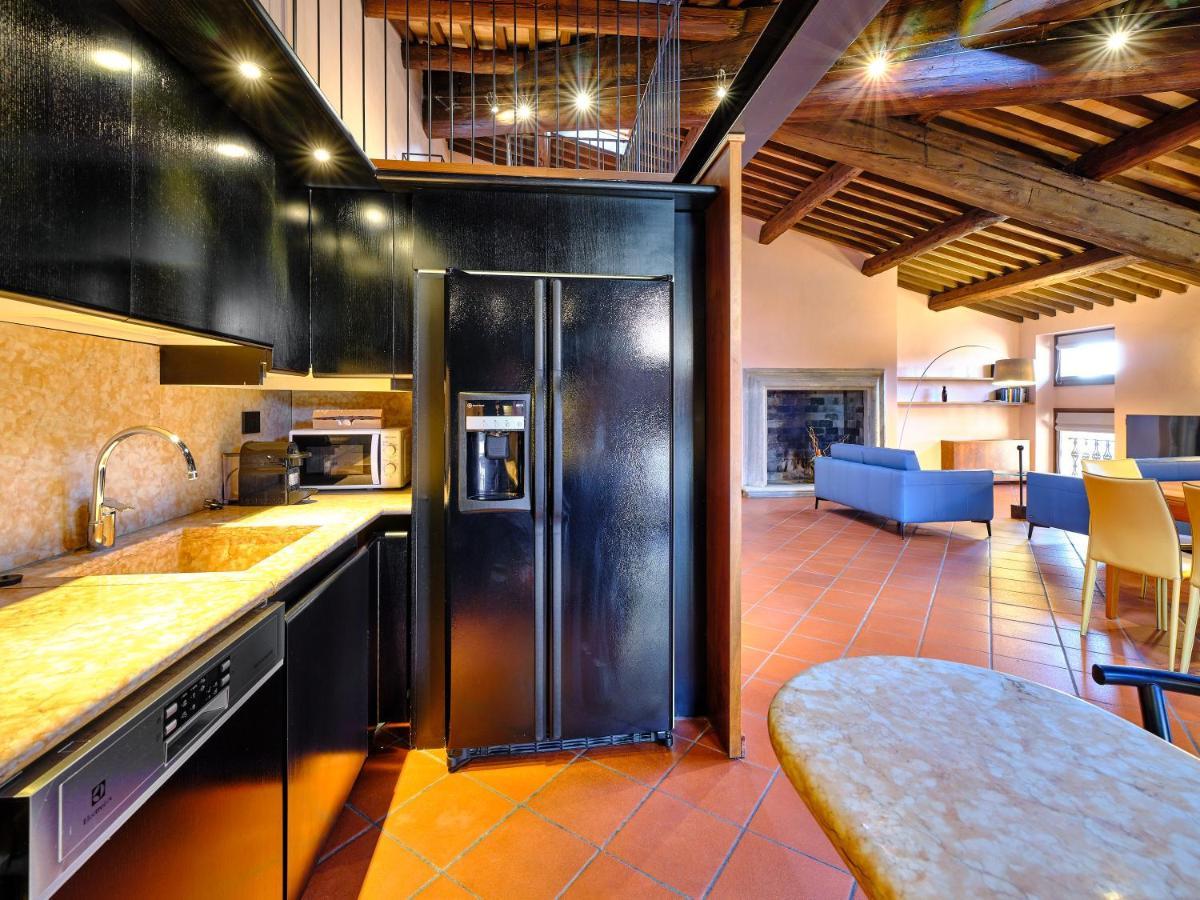 Apartmentsarena - Residenza Degli Scaligeri - Piazza Erbe 维罗纳 外观 照片