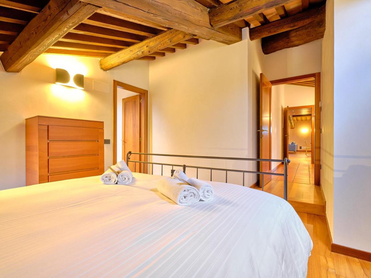 Apartmentsarena - Residenza Degli Scaligeri - Piazza Erbe 维罗纳 外观 照片
